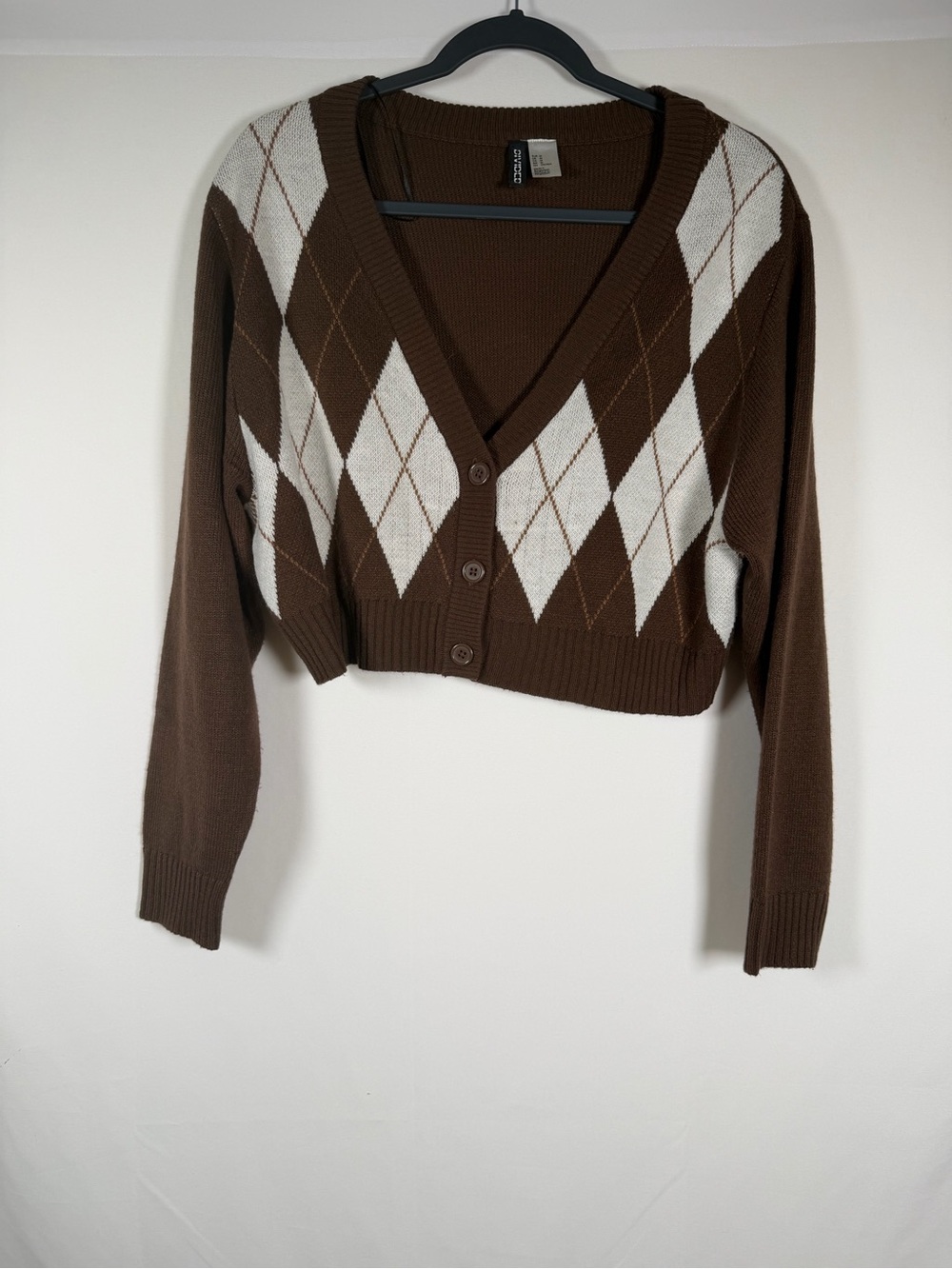 Brown and Ivory Argyle Cropped V-Neck Cardigan - Preppy, Golf, Academia